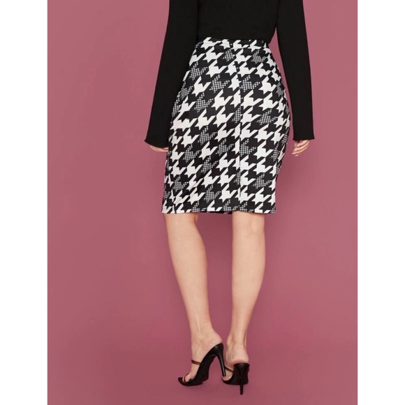 Plus black white houndstooth print pencil skirt - Picture 2 of 6